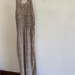 Jessica Simpson Beige and Black pant suit